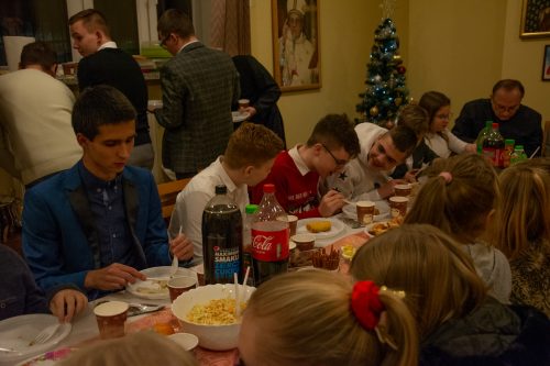 Wigilia Grup parafialnych dzieci i młodzieży 2022